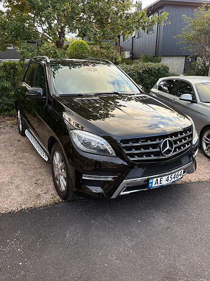 Mercedes-Benz ML250 5 of 30