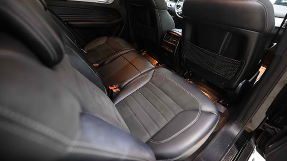 Mercedes-Benz ML250 15 of 30
