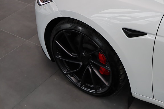 Tesla Model 3 10 of 30