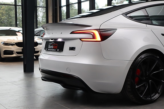 Tesla Model 3 18 of 30