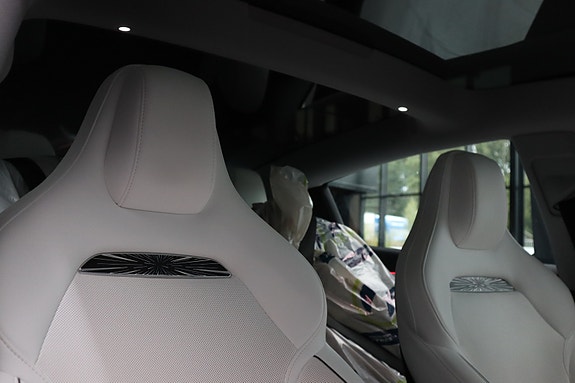 Tesla Model 3 28 of 30