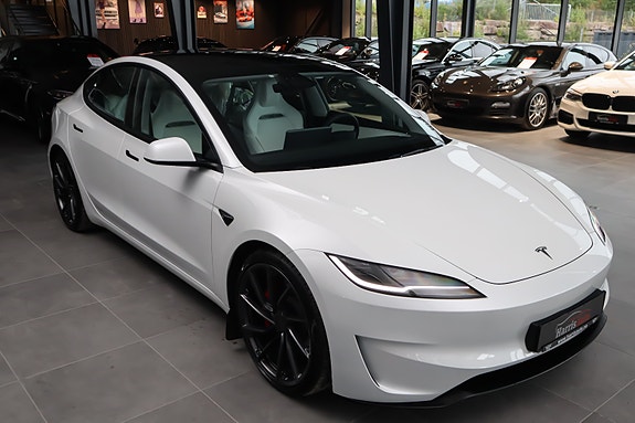 Tesla Model 3 2 of 30