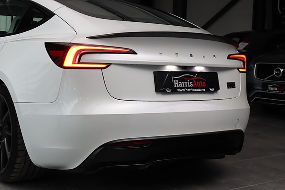 Tesla Model 3 12 of 30