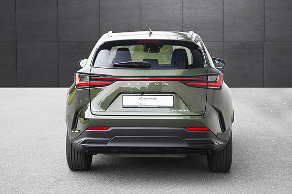 Lexus NX450h 3 of 19