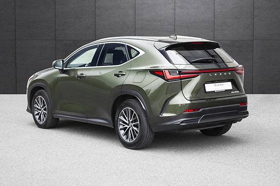 Lexus NX450h 2 of 19