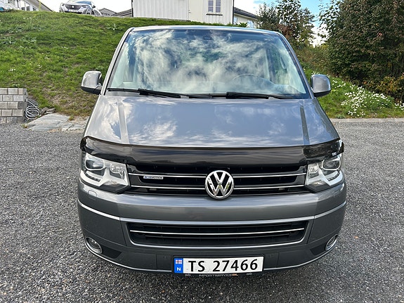 Volkswagen Multivan 2 of 30