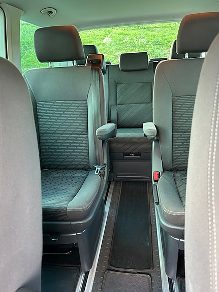 Volkswagen Multivan 28 of 30