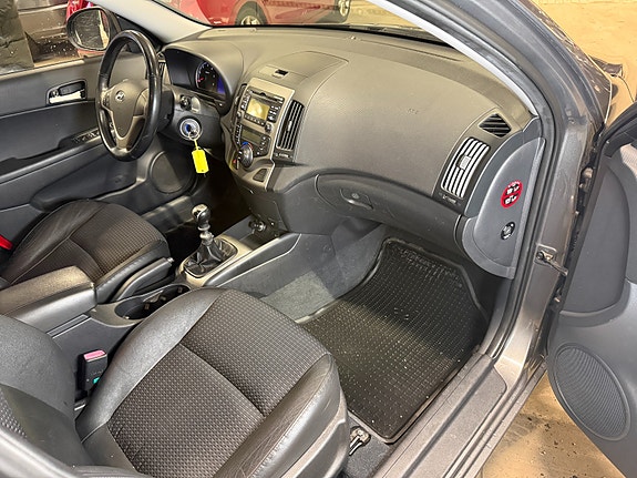 Hyundai i30 29 of 30