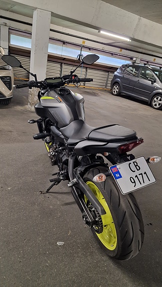 Yamaha MT-07 5 of 10