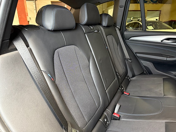 BMW X3 18 of 30