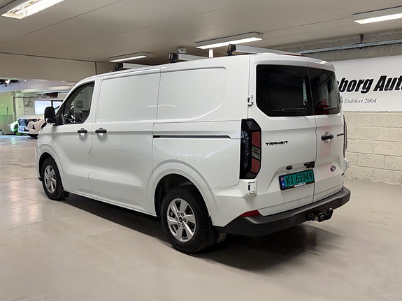 Ford Transit Custom 3 of 30