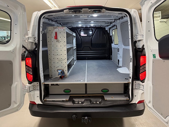 Ford Transit Custom 21 of 30