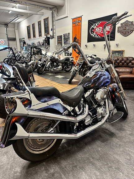 Harley-Davidson FLSTF Fat Boy 6 of 9