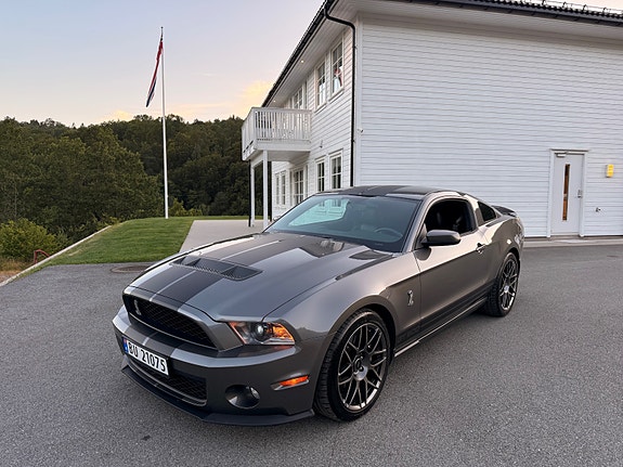 Ford Mustang 2 of 30