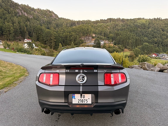 Ford Mustang 10 of 30
