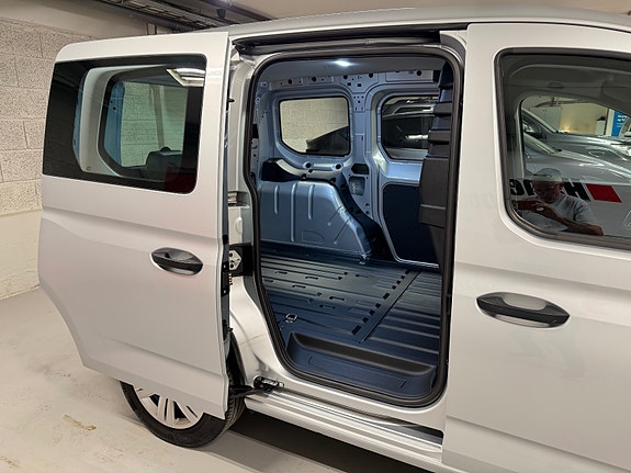 Volkswagen Caddy 15 of 30