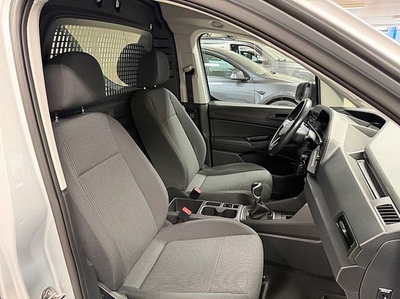 Volkswagen Caddy 12 of 30