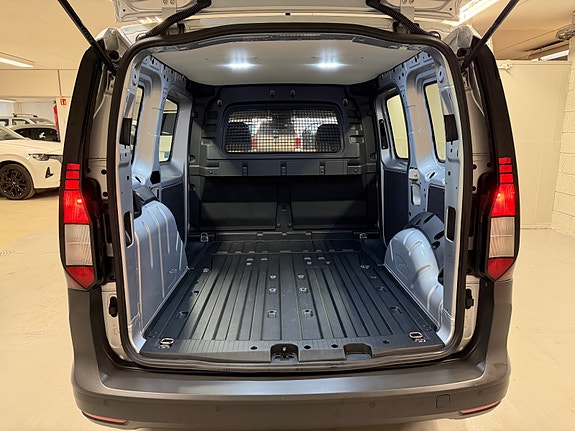 Volkswagen Caddy 16 of 30
