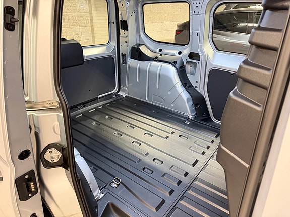 Volkswagen Caddy 14 of 30