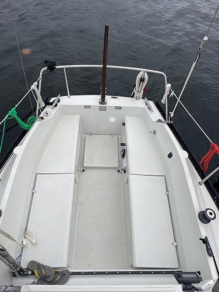 Velholdt Dufour 1800 22 of 29