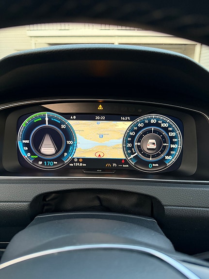 Volkswagen e-Golf VII 10 of 10