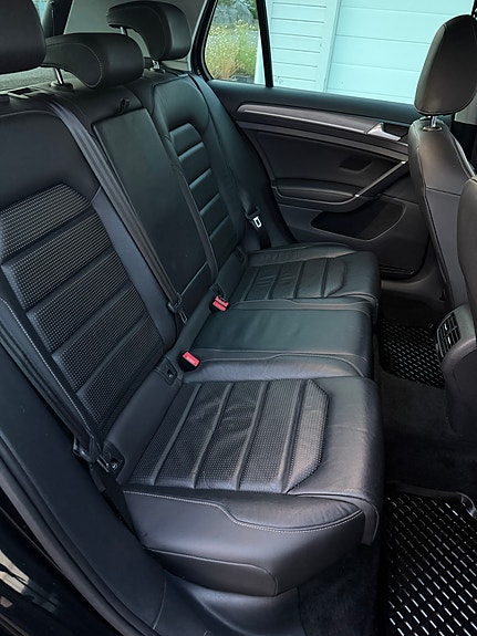 Volkswagen e-Golf VII 7 of 10