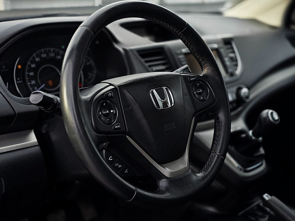 Honda CR-V 9 of 30
