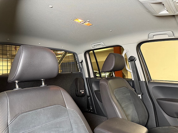 Volkswagen Amarok 26 of 30