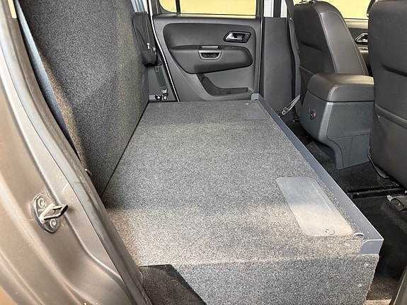Volkswagen Amarok 20 of 30