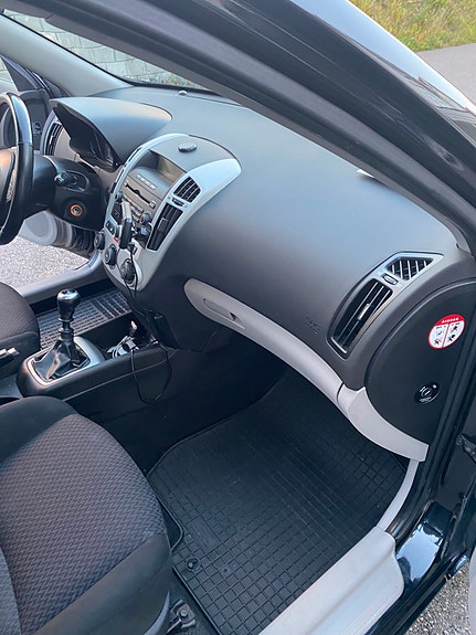 Kia Ceed 17 of 26
