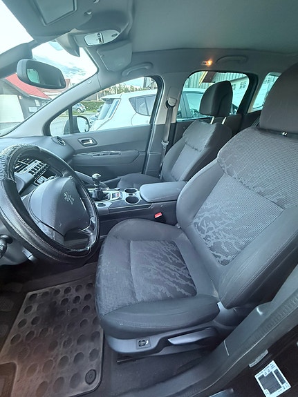 Peugeot 3008 7 of 16