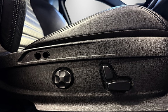 Alfa Romeo Stelvio 27 of 30