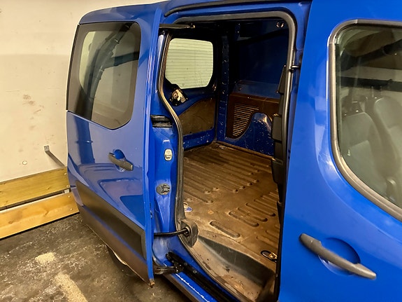 Peugeot Partner 18 of 22