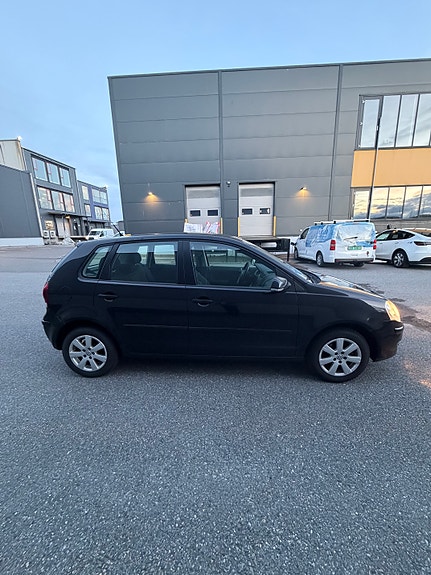 Volkswagen Polo 8 of 16