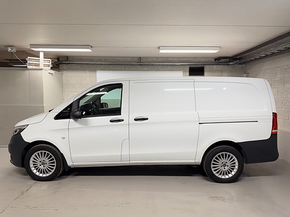 Mercedes-Benz Vito 119 2 of 30