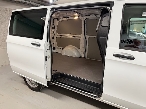 Mercedes-Benz Vito 119 15 of 30
