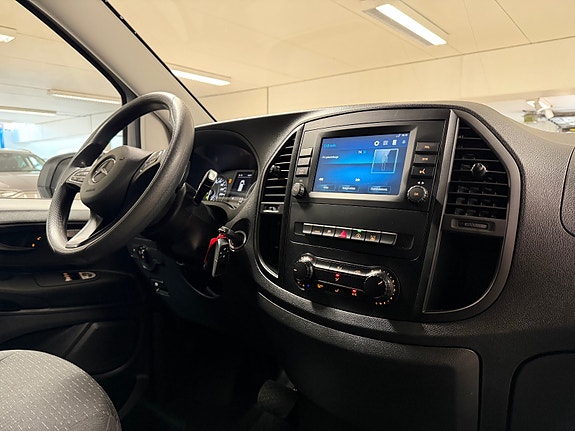 Mercedes-Benz Vito 119 13 of 30