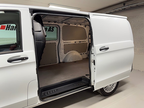 Mercedes-Benz Vito 119 17 of 30