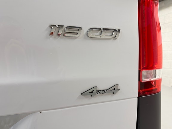 Mercedes-Benz Vito 119 6 of 30