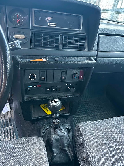 Volvo 245 12 of 12