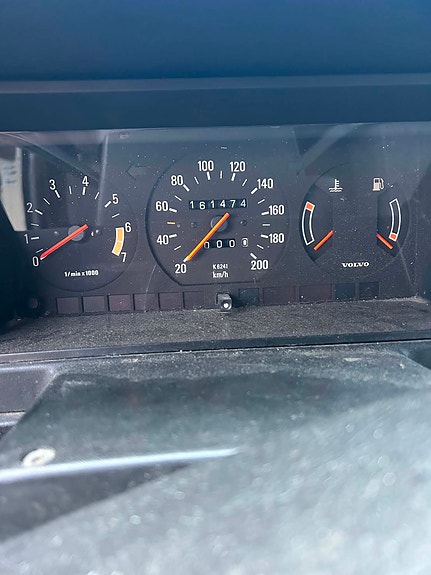 Volvo 245 3 of 12