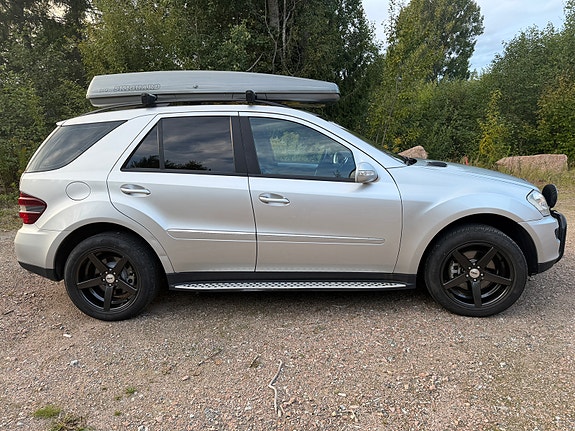 Mercedes-Benz ML280 7 of 30