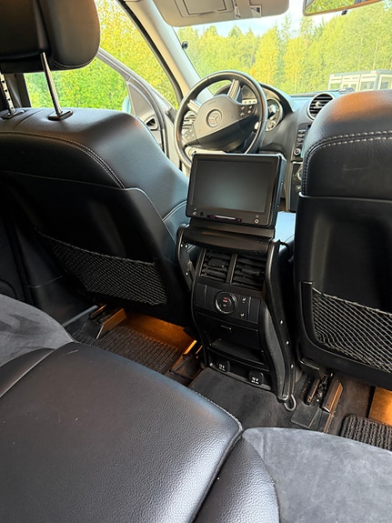 Mercedes-Benz ML280 17 of 30