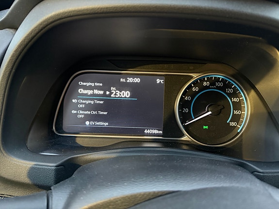 Nissan Leaf 9 of 26