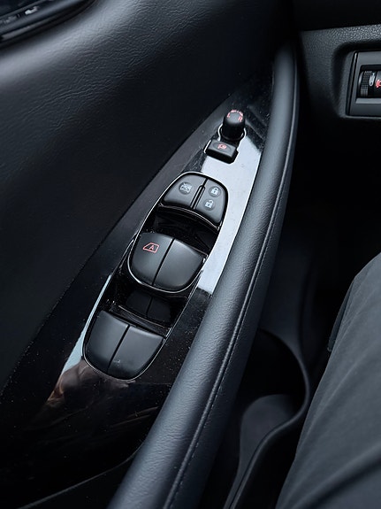Nissan Leaf 11 of 26