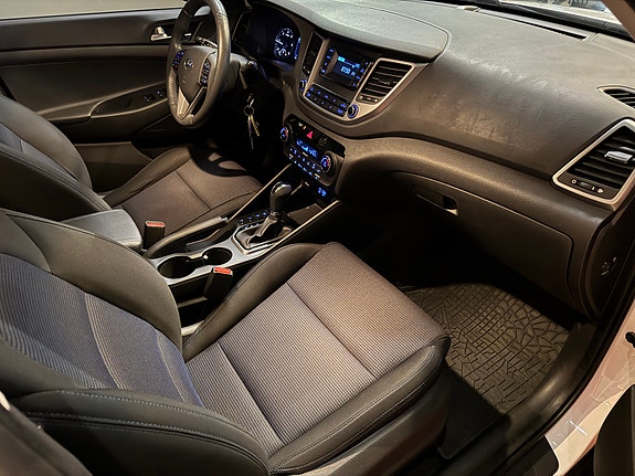 Hyundai Tucson 19 of 30