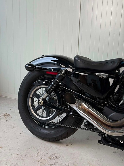 Harley-Davidson Forty Eight 1200 Custom 16 of 18