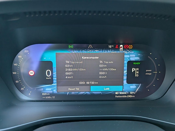 Volvo XC40 12 of 20