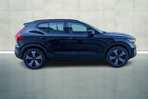 Volvo XC40 6 of 20