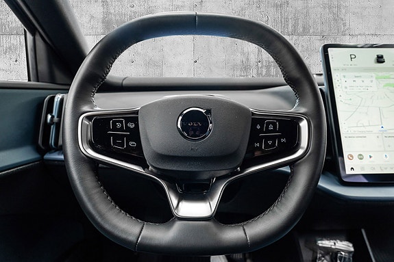 Volvo EX30 15 of 29